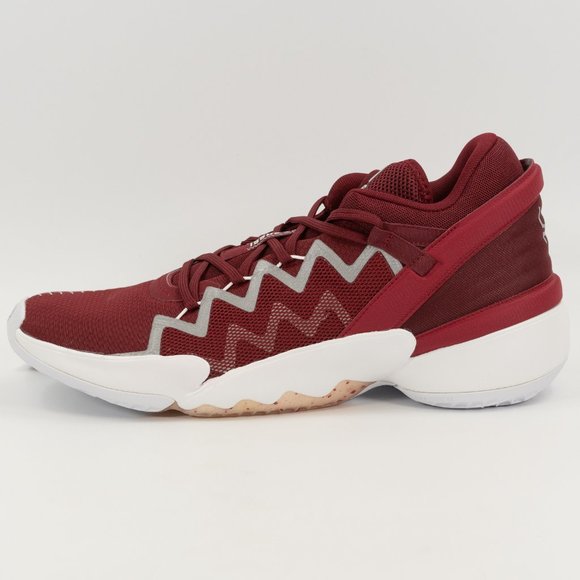 Athletic_Shoes